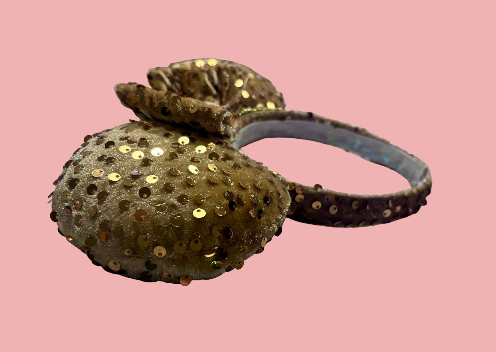 Handmade and ready to ship. These are golden velvet sequin mouse ears with a matching bow. Side view of ears

