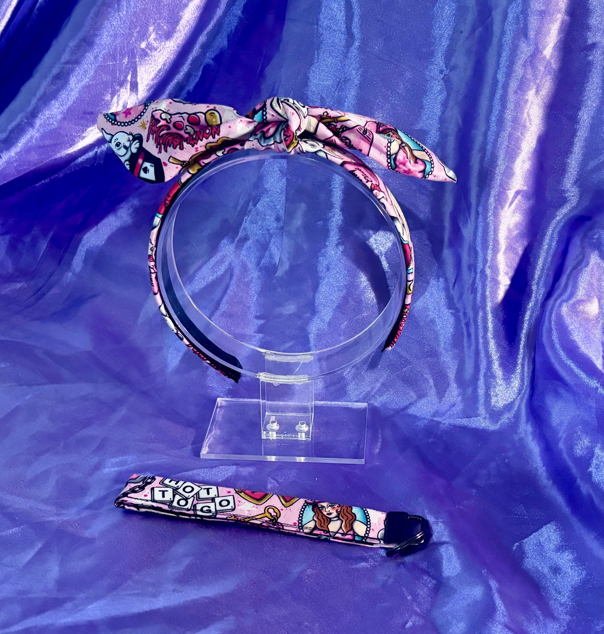 Handmade and ready to ship twisted bow headband and keychain wristlet. Both have Chappell inspired fabric on them. front and backs.