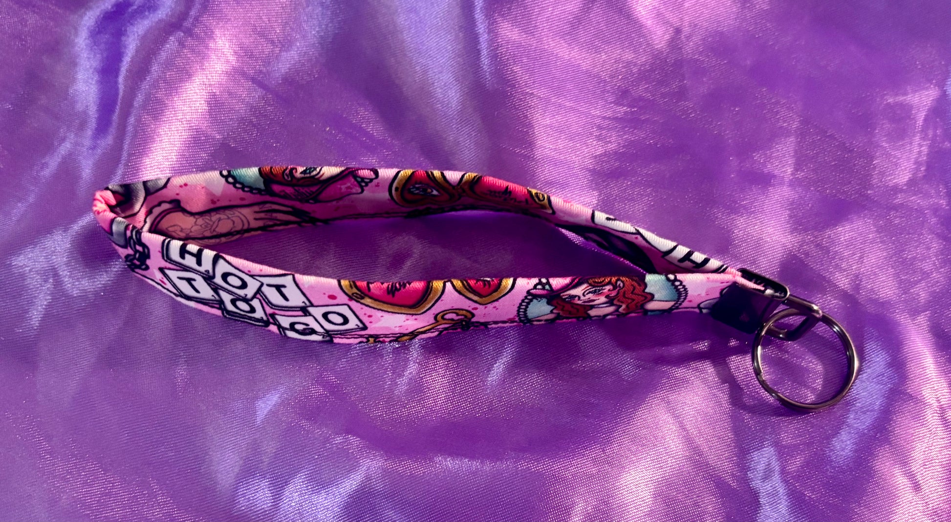 inside view of the keychain wristlet.