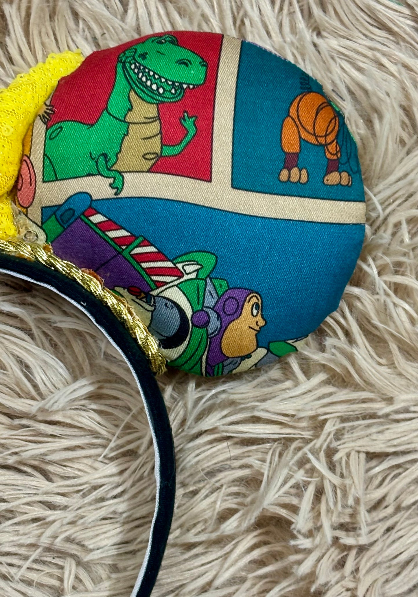 TS5 Ears